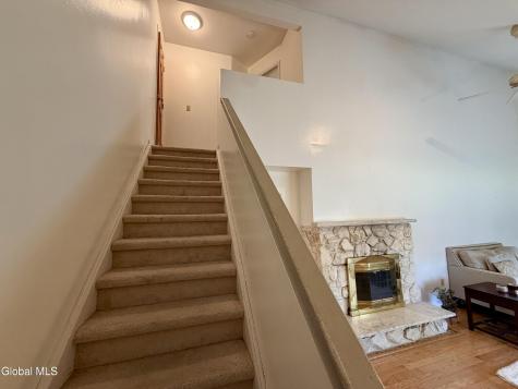 31 Laura Drive Latham NY 12110