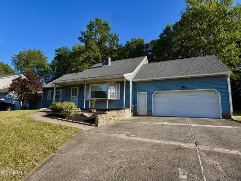 31 Laura Drive Latham NY 12110