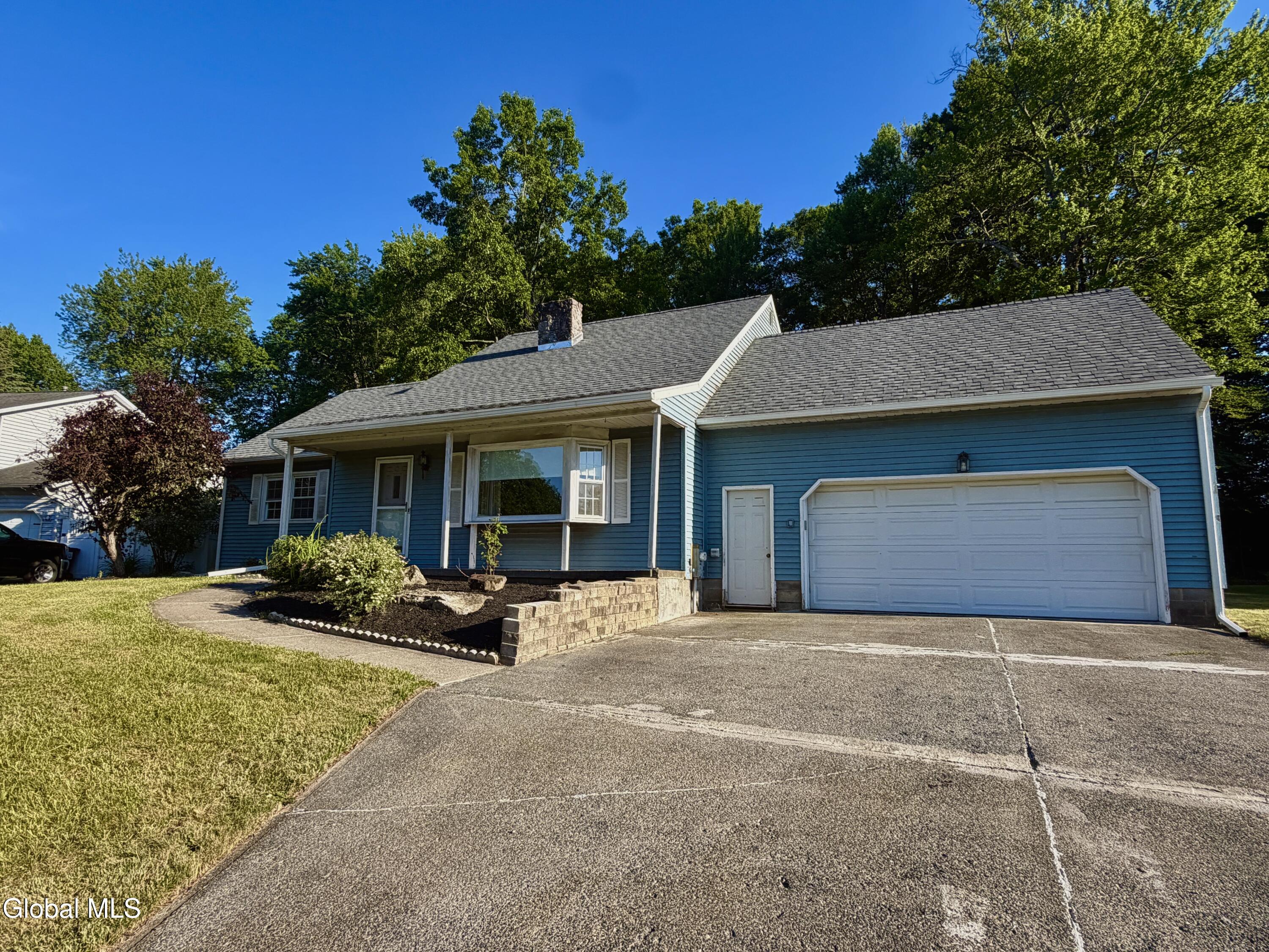 31 Laura Drive Latham NY 12110