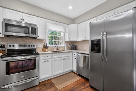 187A Sunnyside Road Glenville NY 12302