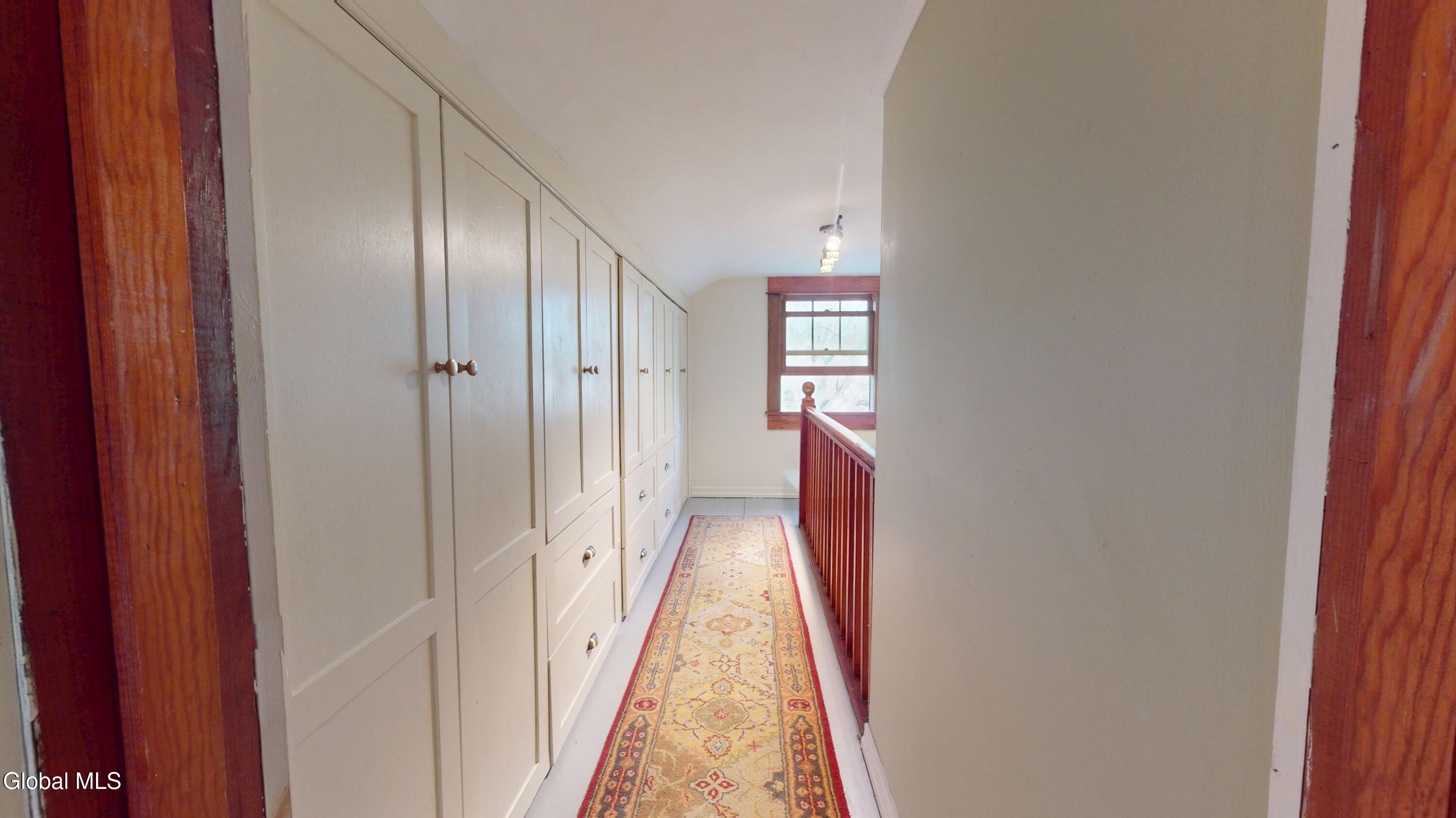 6542 Hill Street Hudson NY 12534
