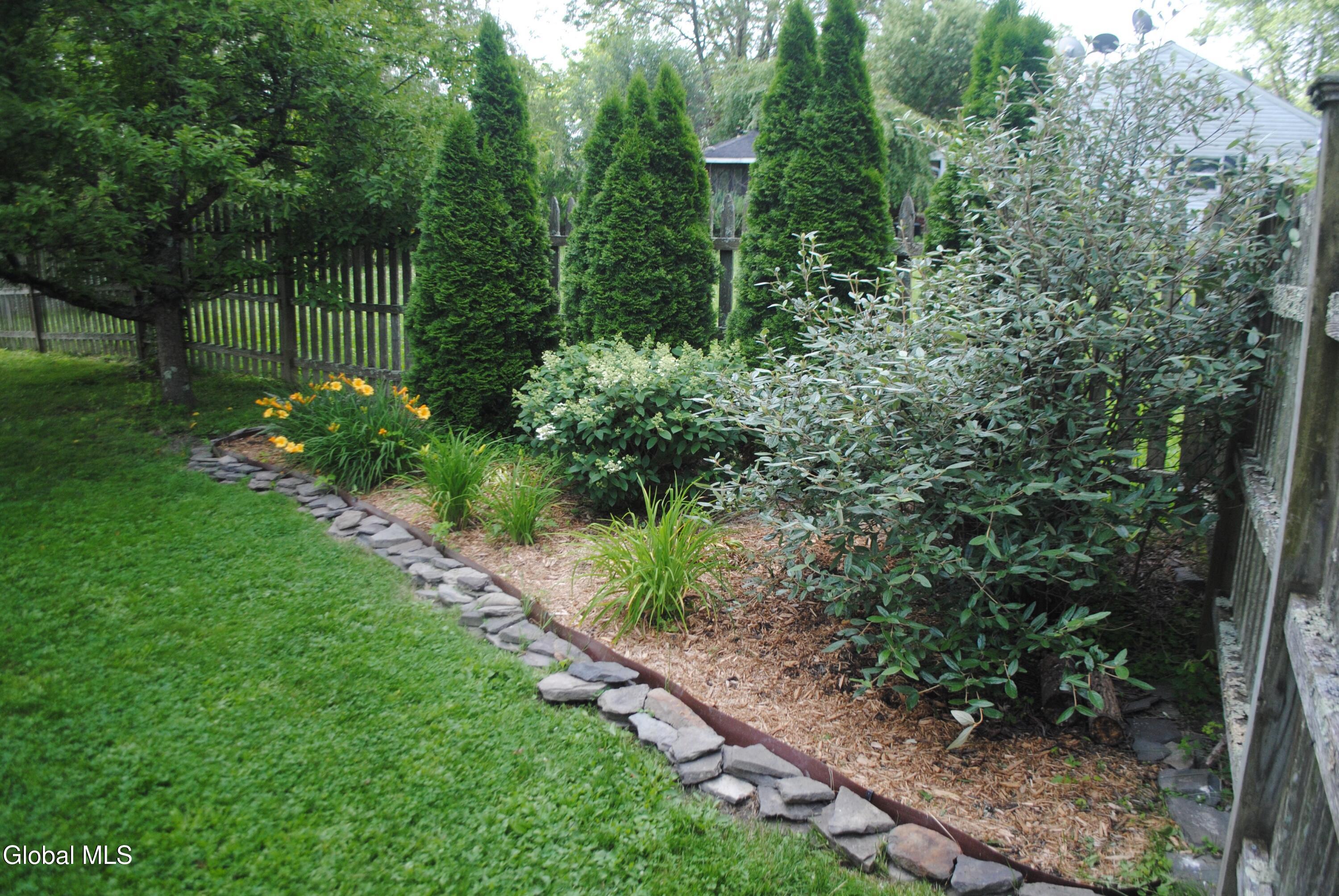 6542 Hill Street Hudson NY 12534