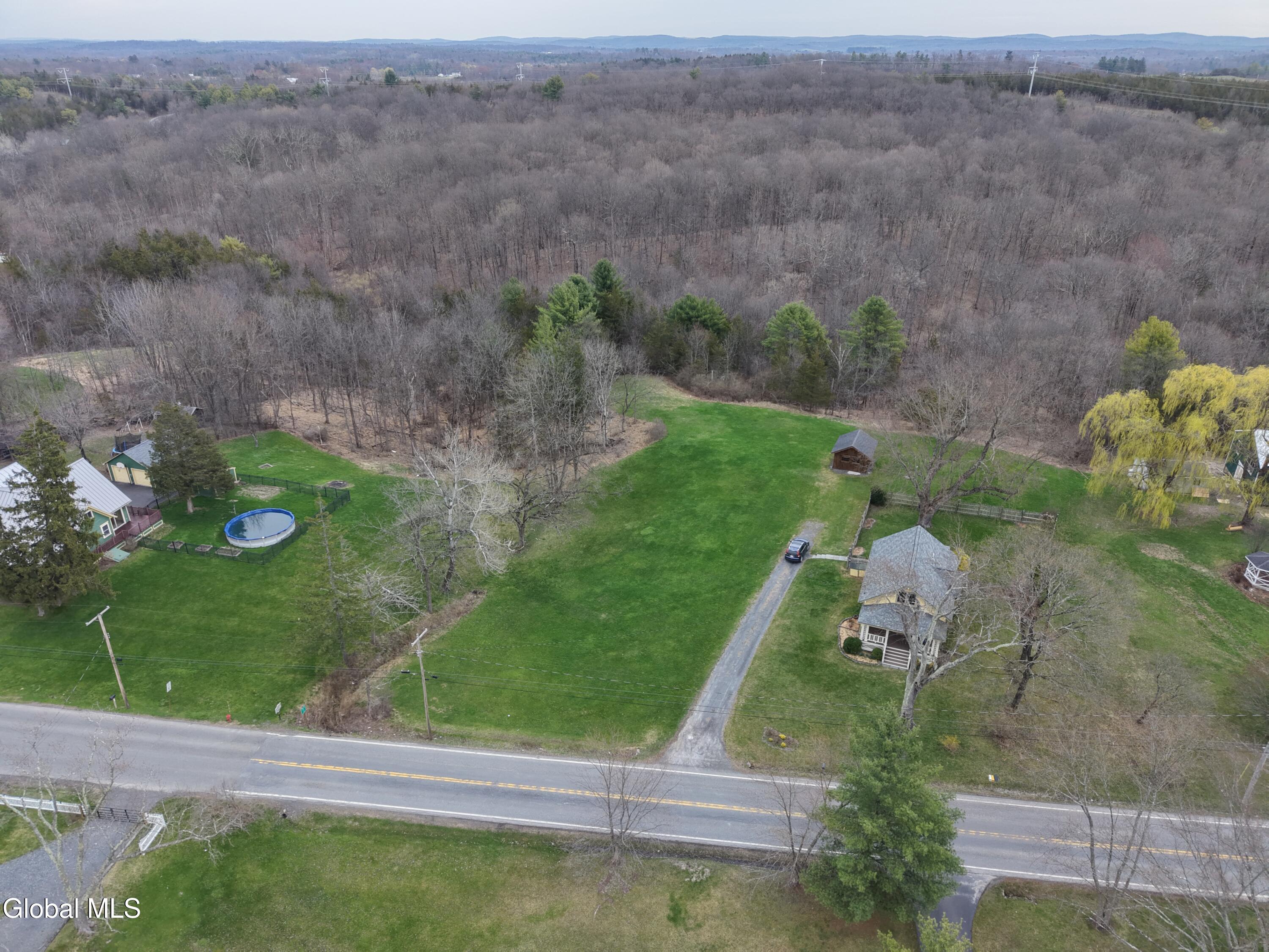 6542 Hill Street Hudson NY 12534