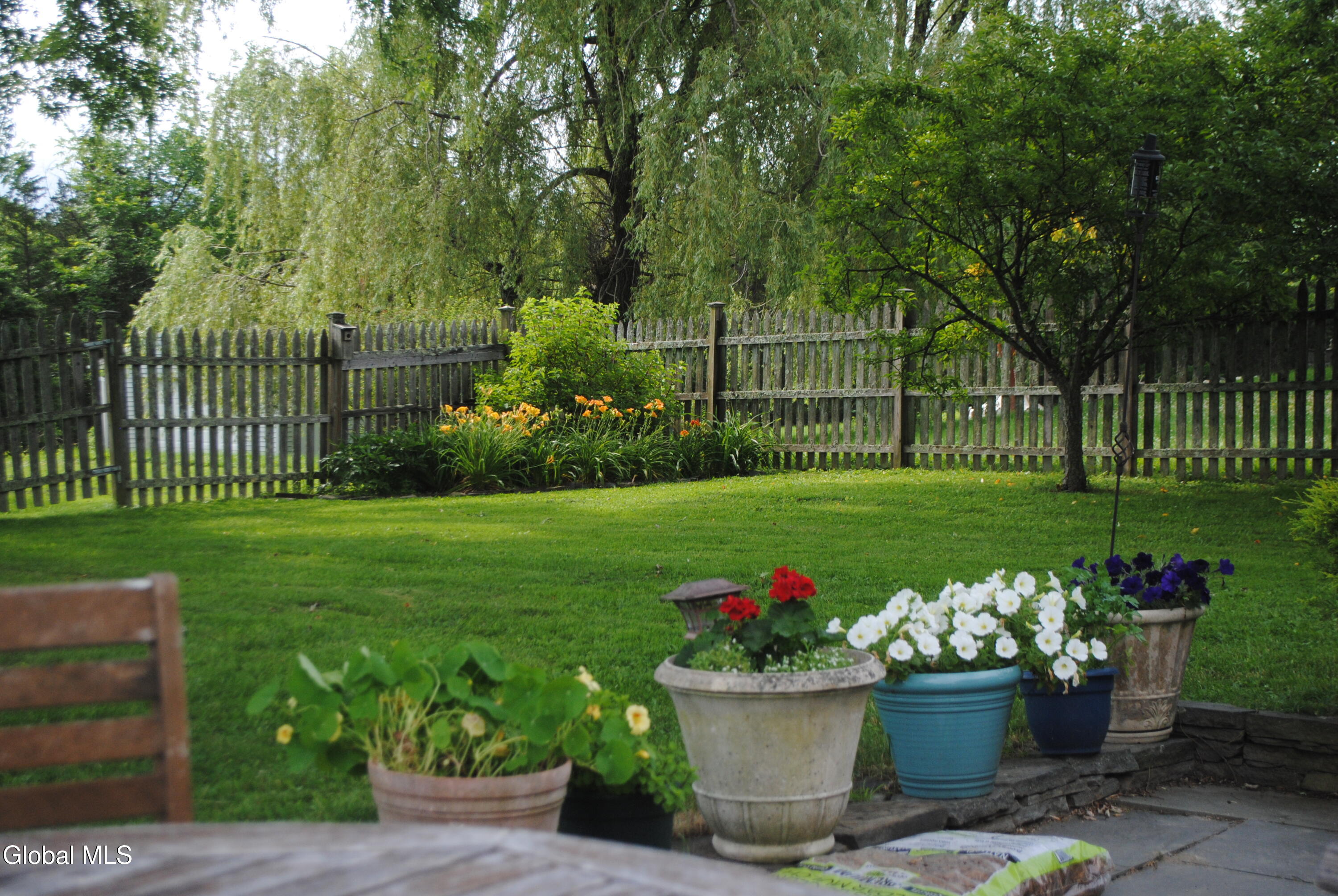 6542 Hill Street Hudson NY 12534