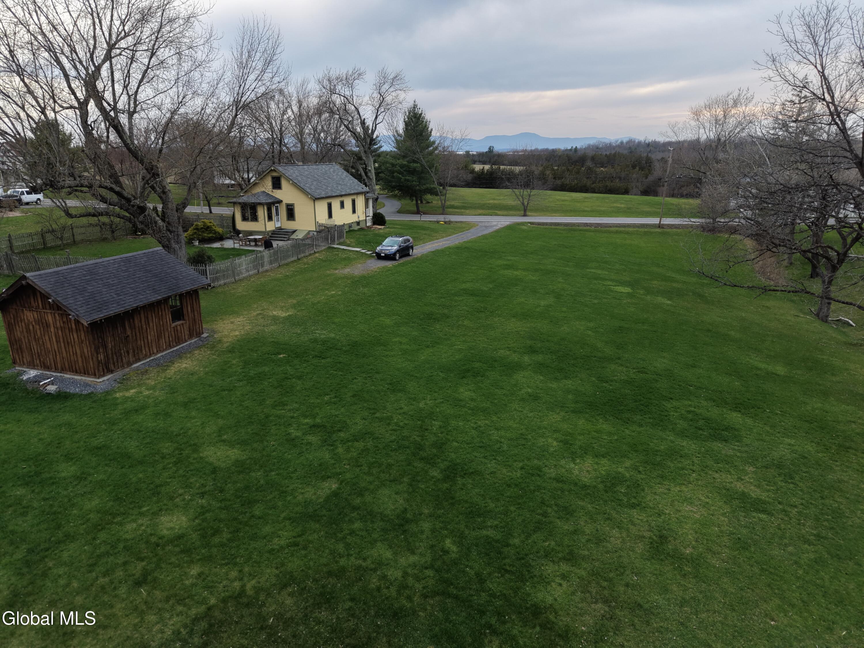6542 Hill Street Hudson NY 12534