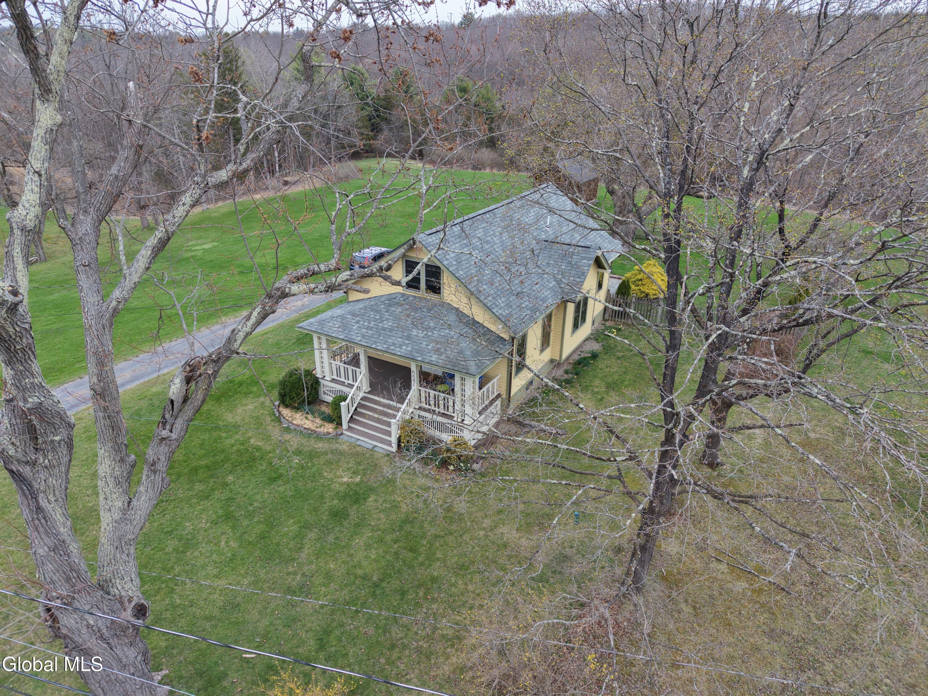6542 Hill Street Hudson NY 12534