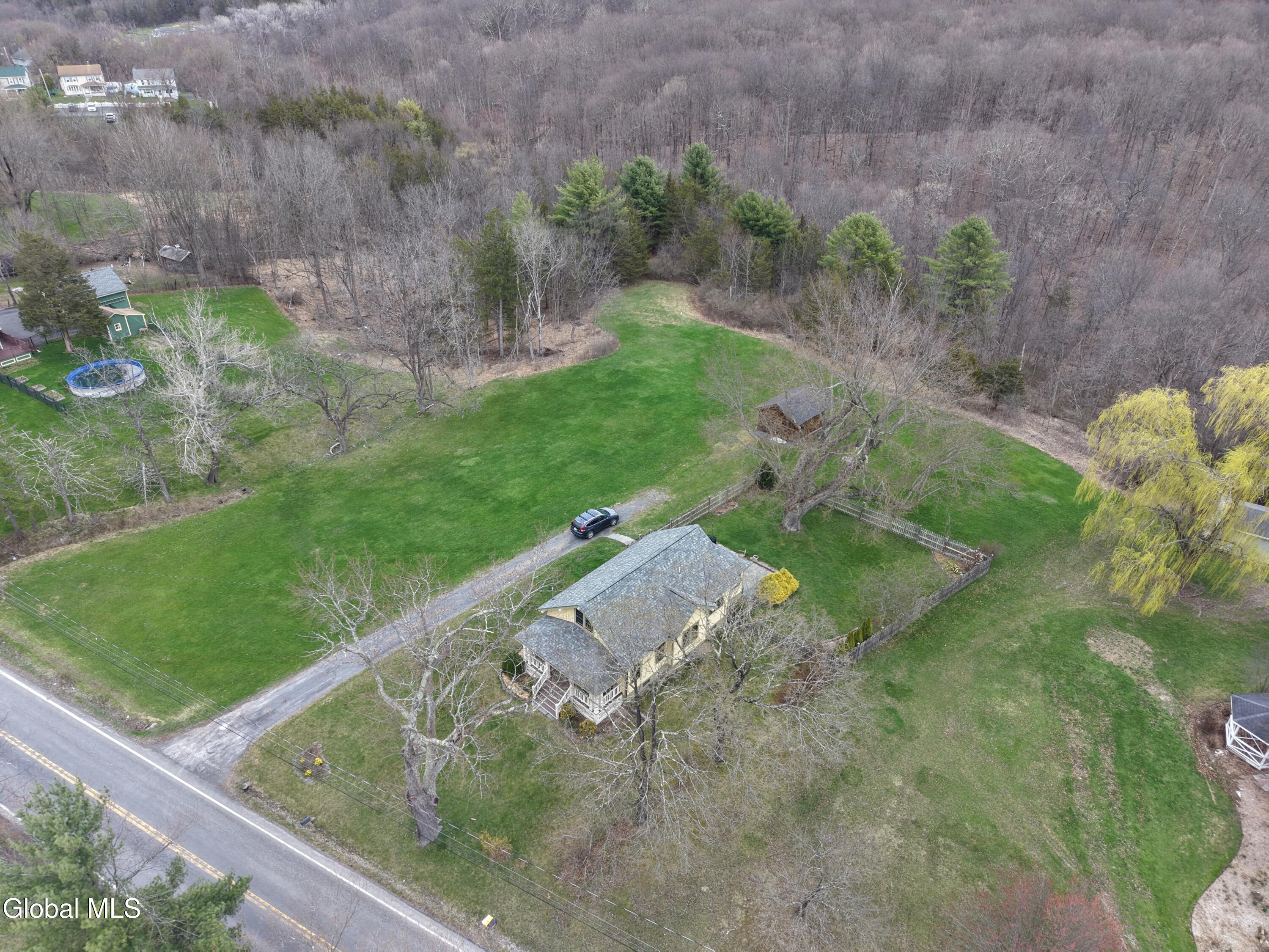 6542 Hill Street Hudson NY 12534