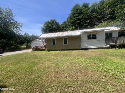 311 Vandenburgh Point Road Gloversville NY 12078