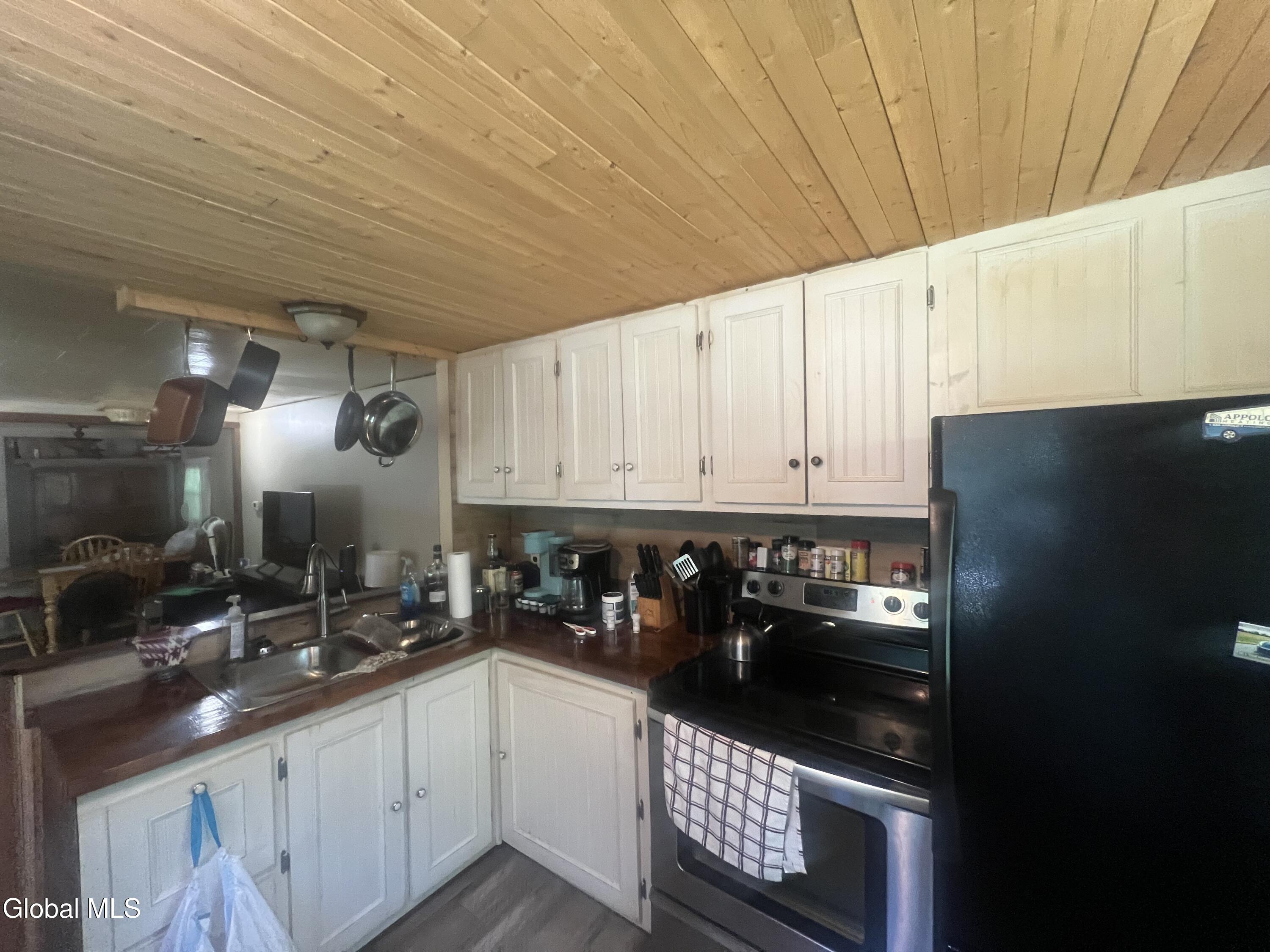 311 Vandenburgh Point Road Gloversville NY 12078