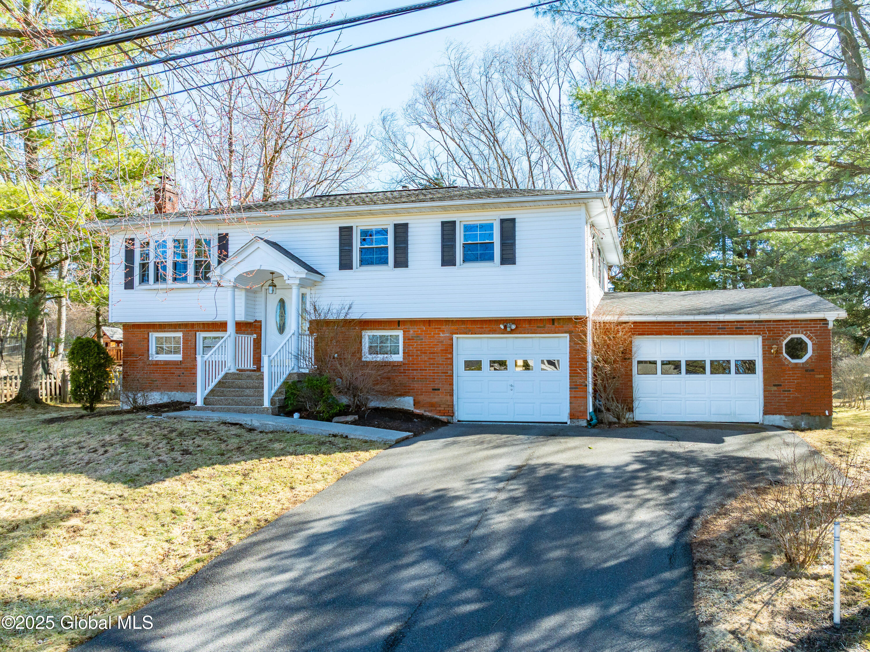 15 Meadowlark Drive Latham NY 12110