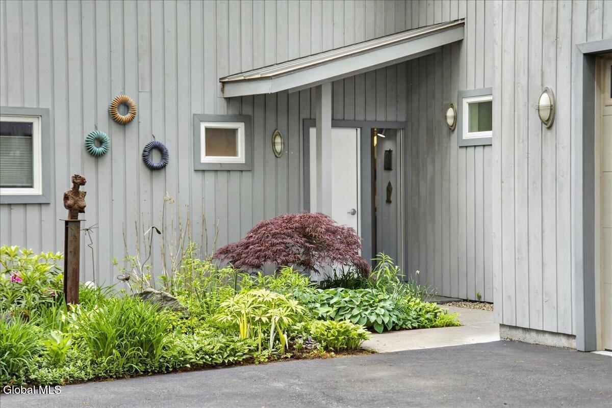17 Ten Springs Drive Saratoga Springs NY 12866