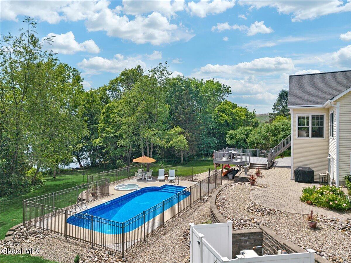 6 Steamboat Landing Waterford NY 12188