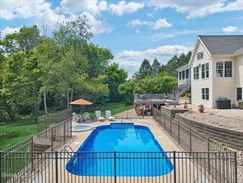 6 Steamboat Landing Waterford NY 12188