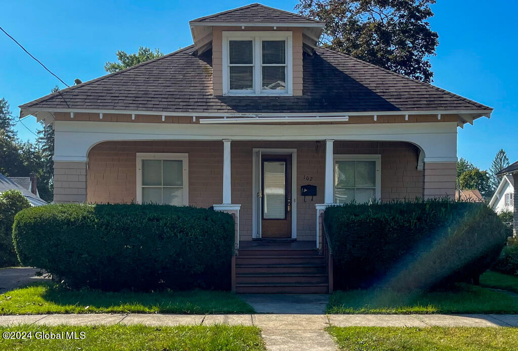 102 Sixth Avenue Gloversville NY 12078