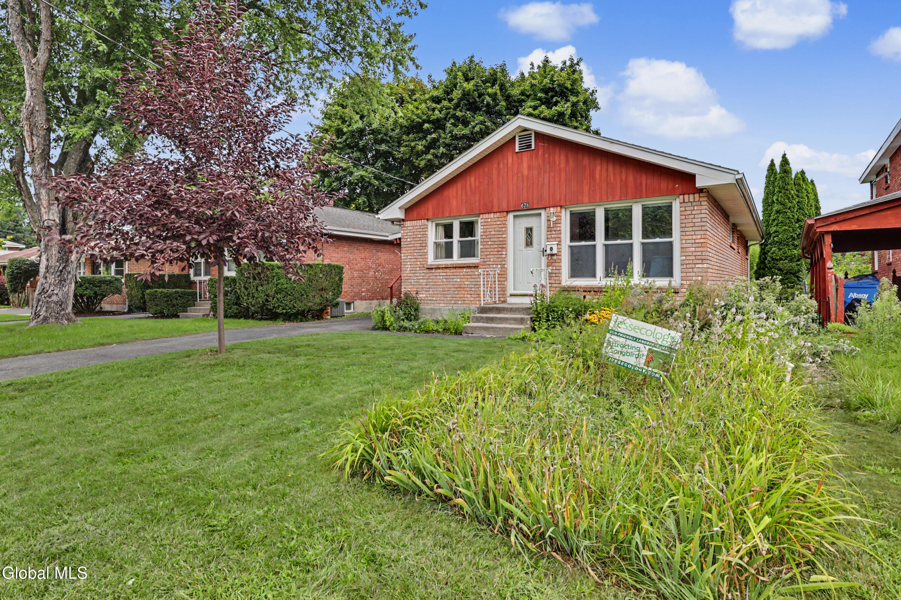678 Providence Street Albany NY 12208