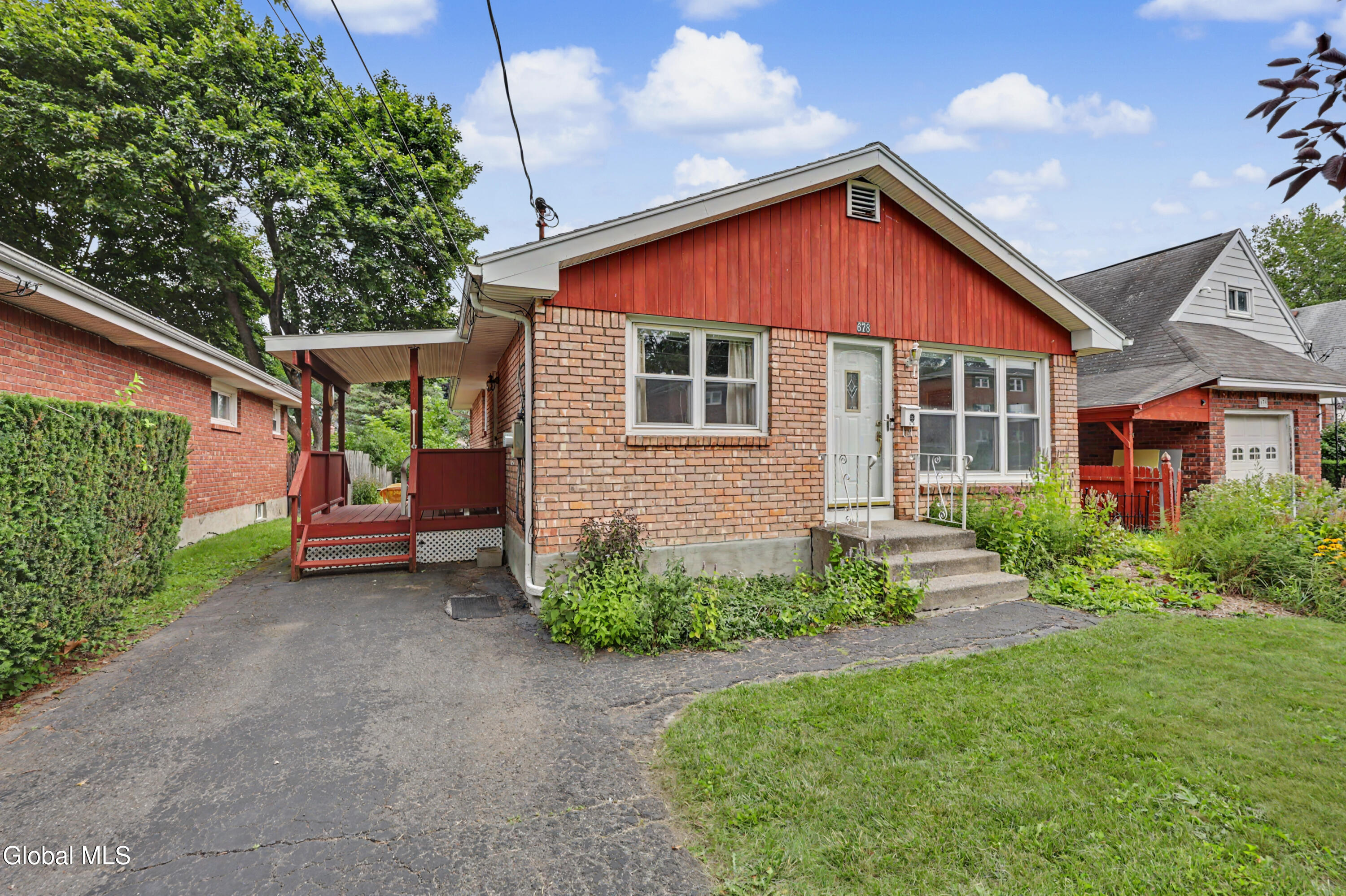 678 Providence Street Albany NY 12208