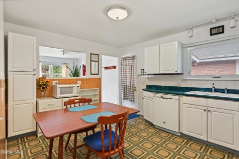 678 Providence Street Albany NY 12208