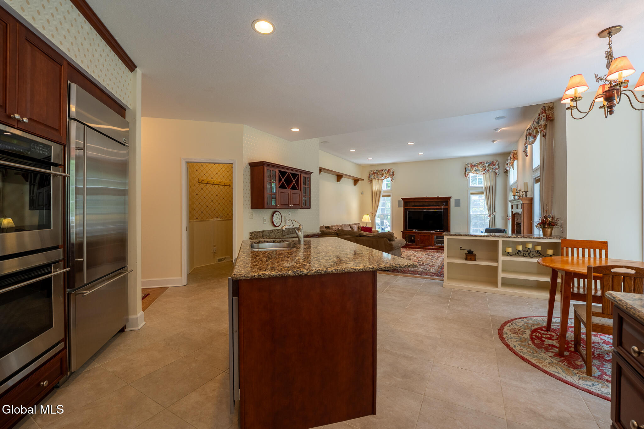 10 Whitestone Way Slingerlands NY 12159