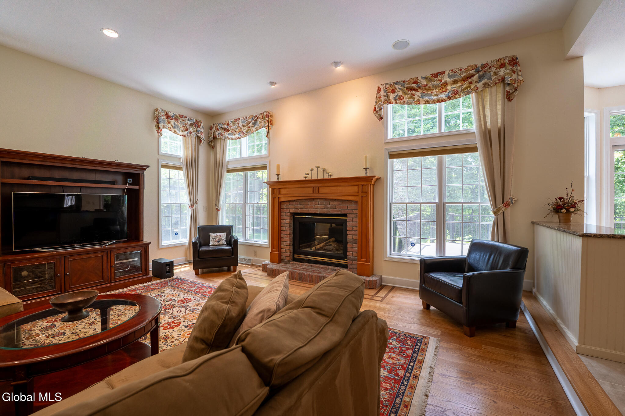 10 Whitestone Way Slingerlands NY 12159