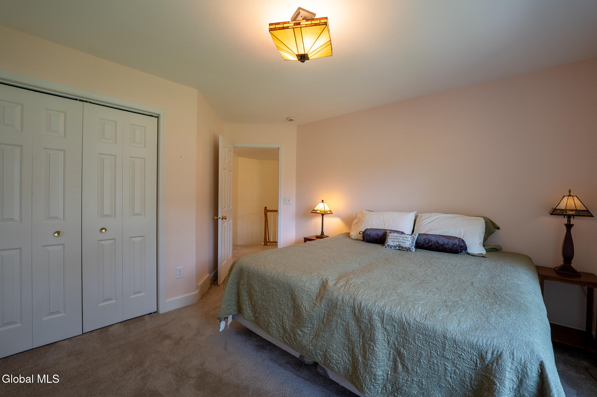 10 Whitestone Way Slingerlands NY 12159