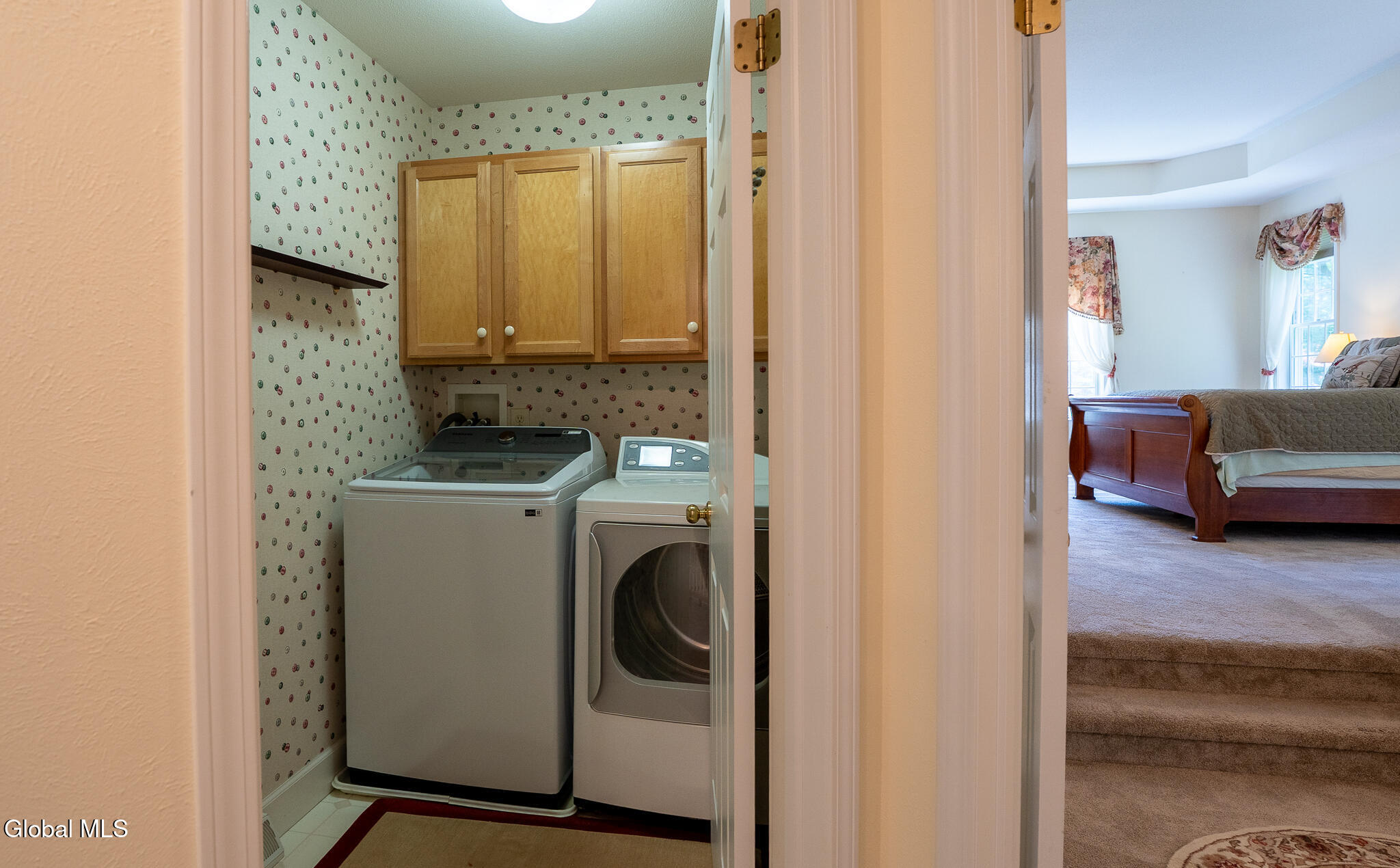 10 Whitestone Way Slingerlands NY 12159