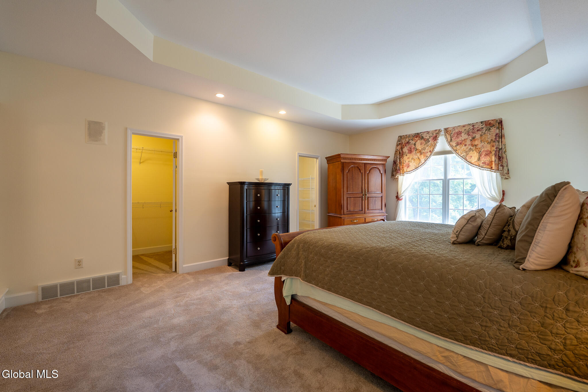 10 Whitestone Way Slingerlands NY 12159