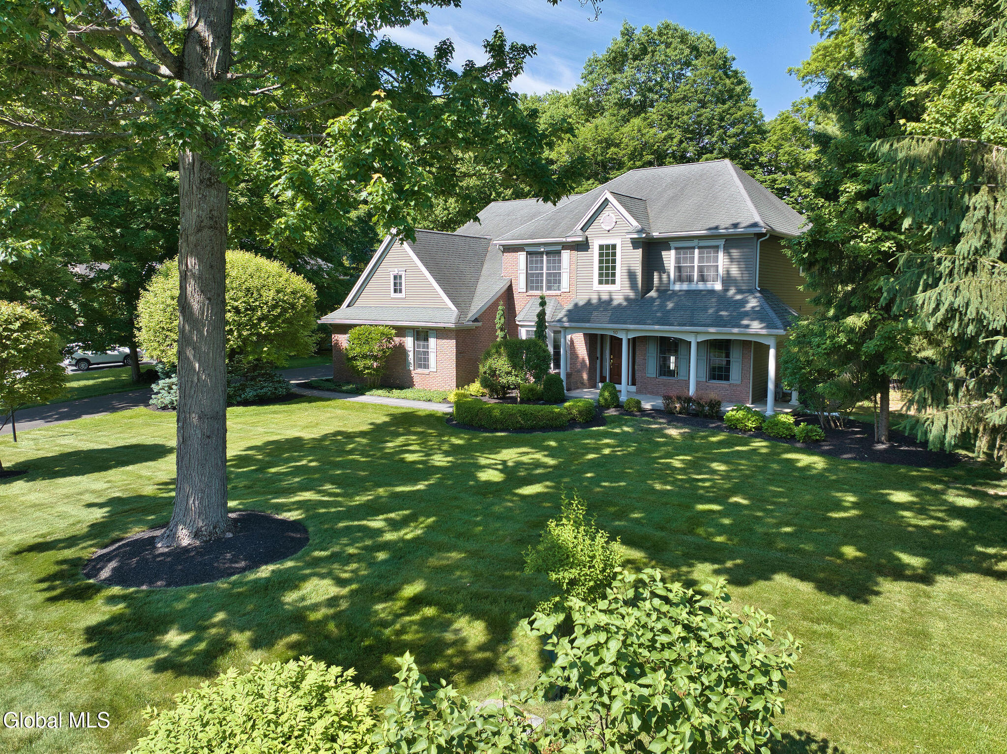 10 Whitestone Way Slingerlands NY 12159
