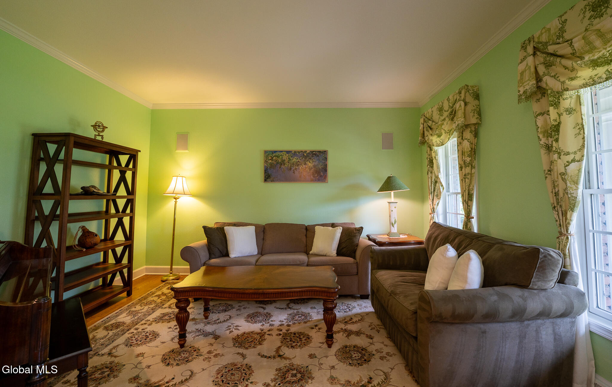 10 Whitestone Way Slingerlands NY 12159