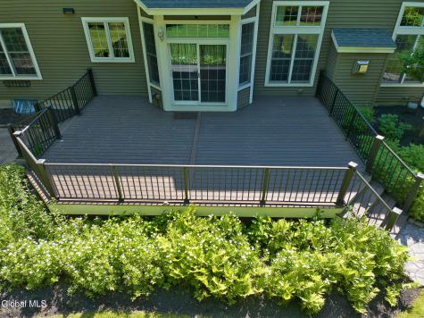 10 Whitestone Way Slingerlands NY 12159