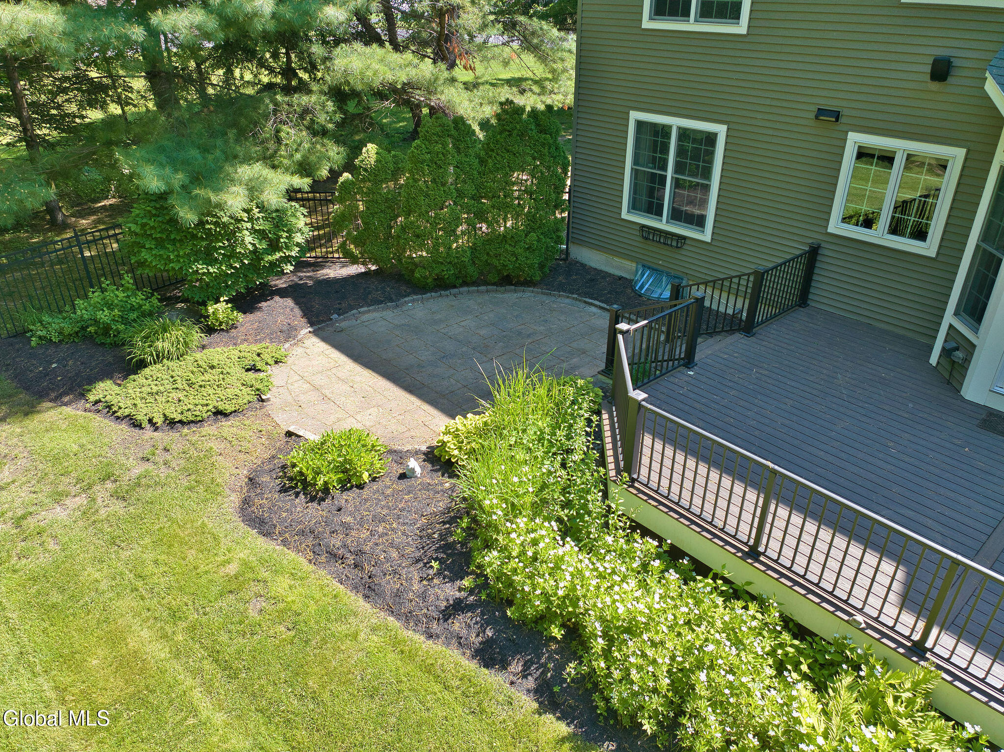 10 Whitestone Way Slingerlands NY 12159
