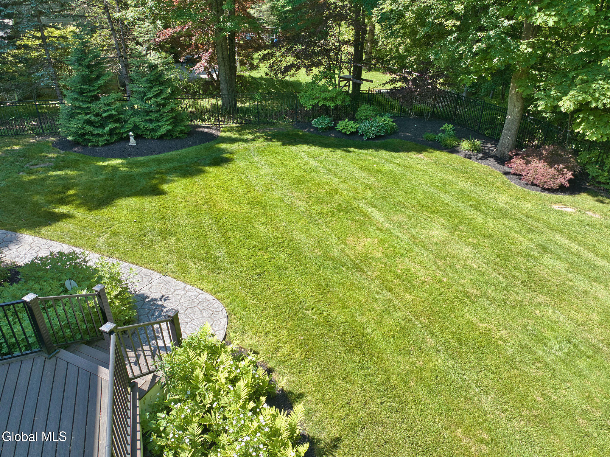 10 Whitestone Way Slingerlands NY 12159