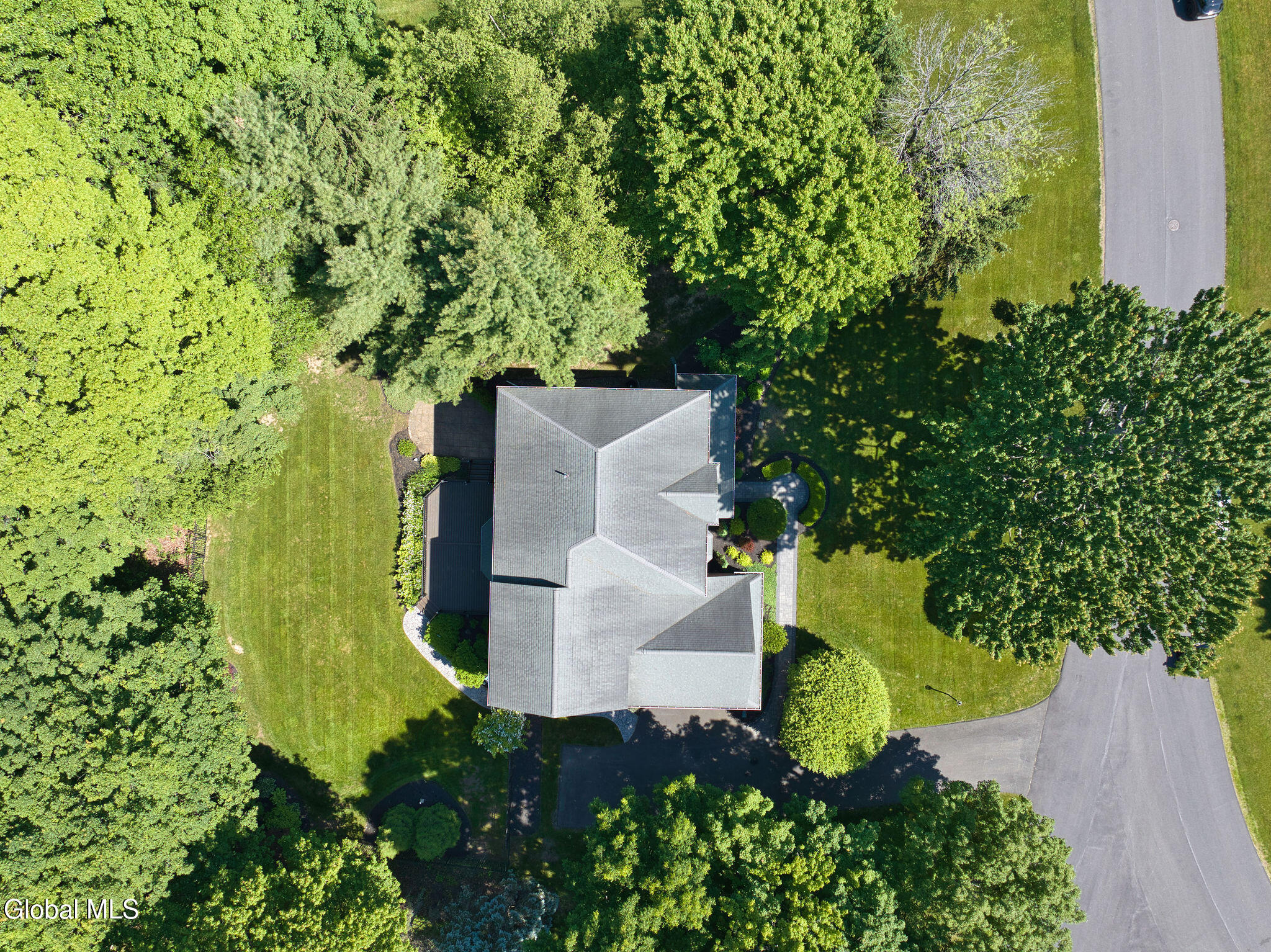 10 Whitestone Way Slingerlands NY 12159