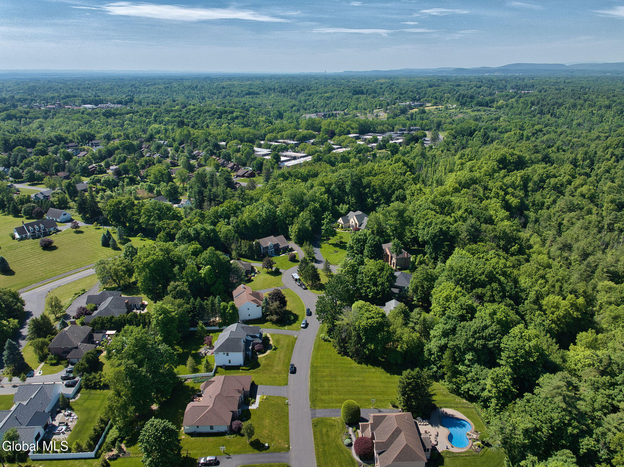 10 Whitestone Way Slingerlands NY 12159