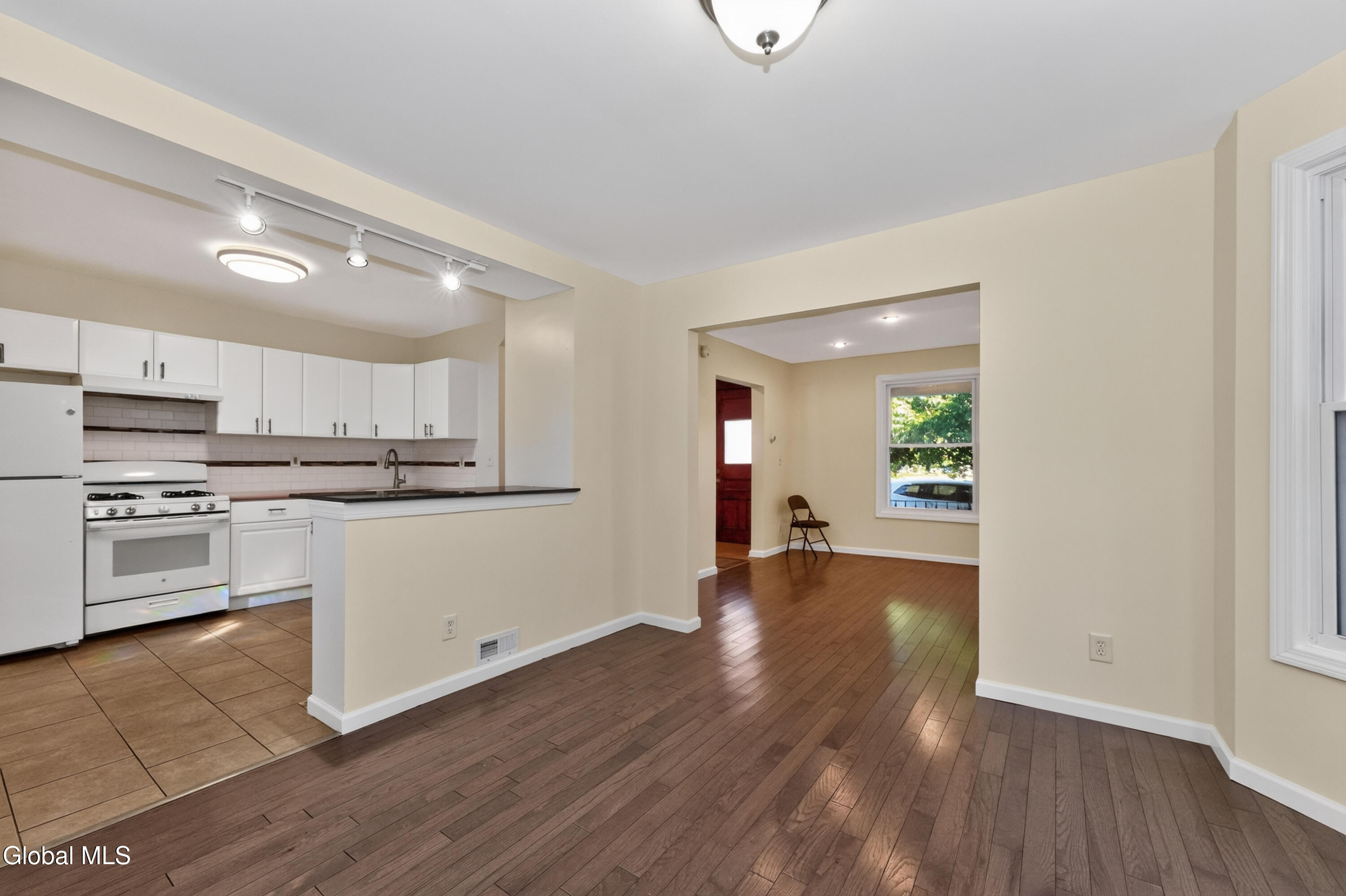 2014 Euclid Avenue Schenectady NY 12306