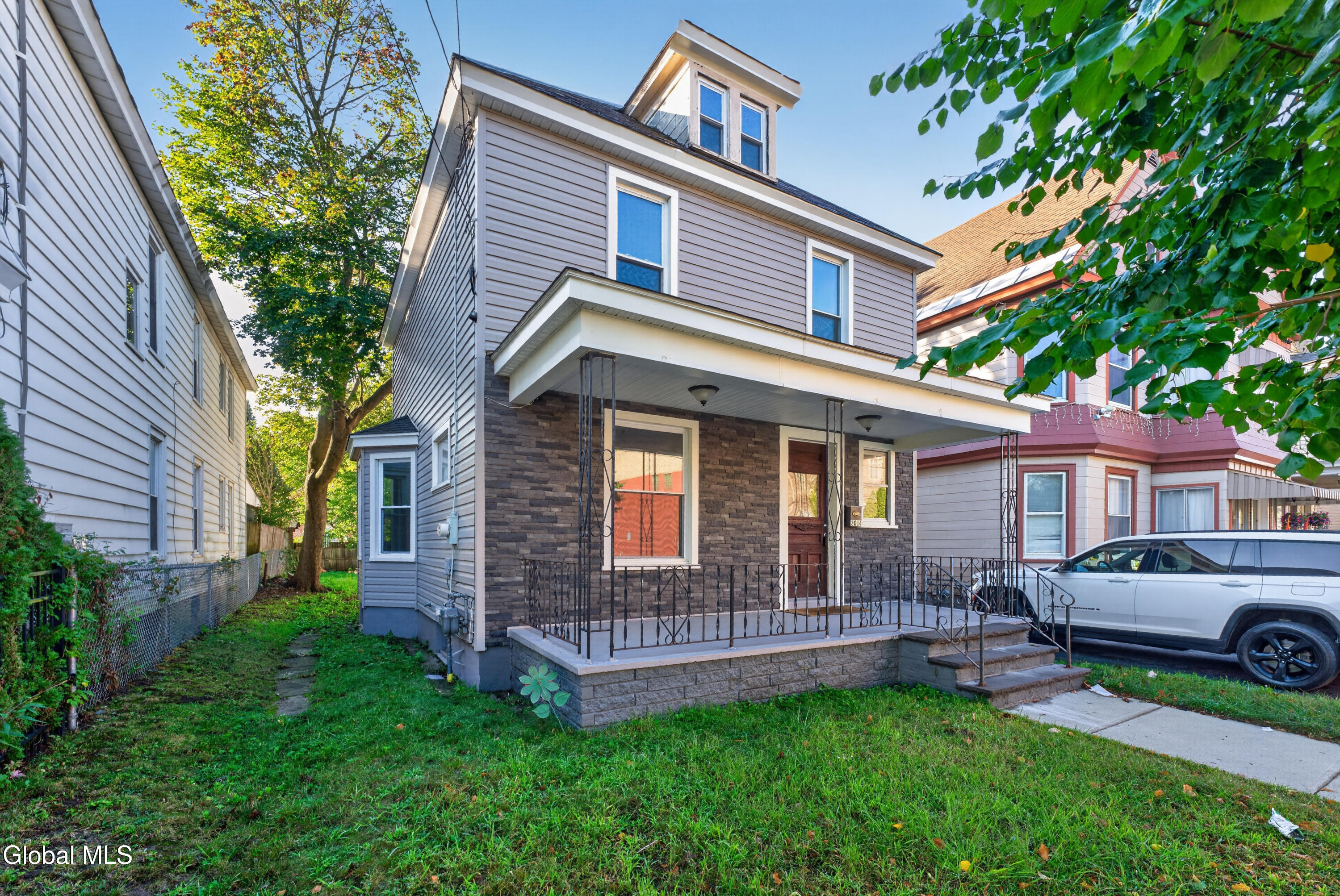 2014 Euclid Avenue Schenectady NY 12306