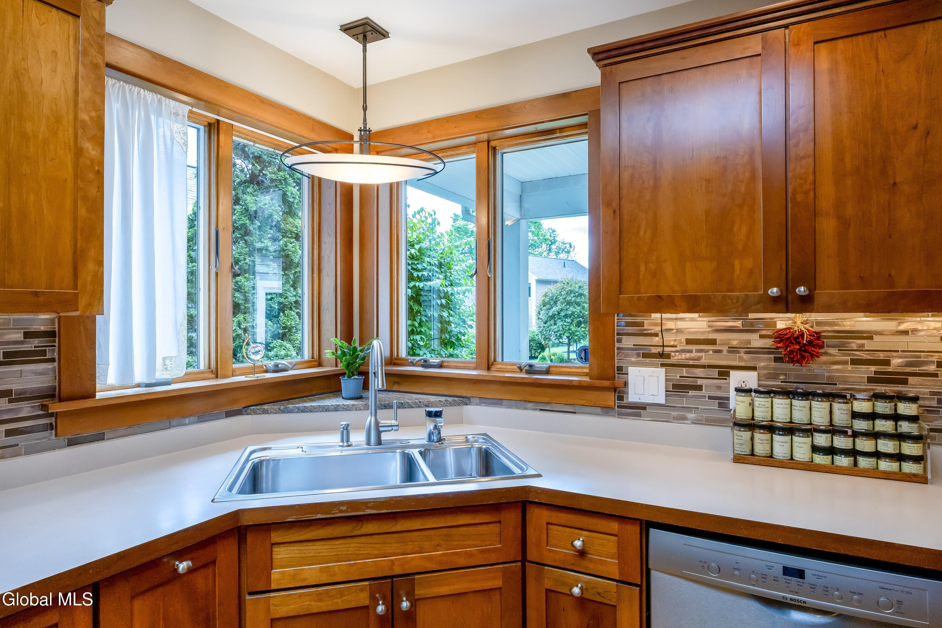 29 Pepper Lane Saratoga Springs NY 12866