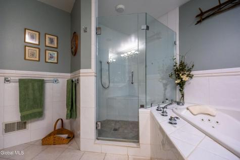 29 Pepper Lane Saratoga Springs NY 12866