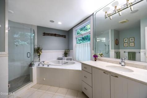 29 Pepper Lane Saratoga Springs NY 12866