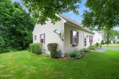 97 Trinity Place Selkirk NY 12158