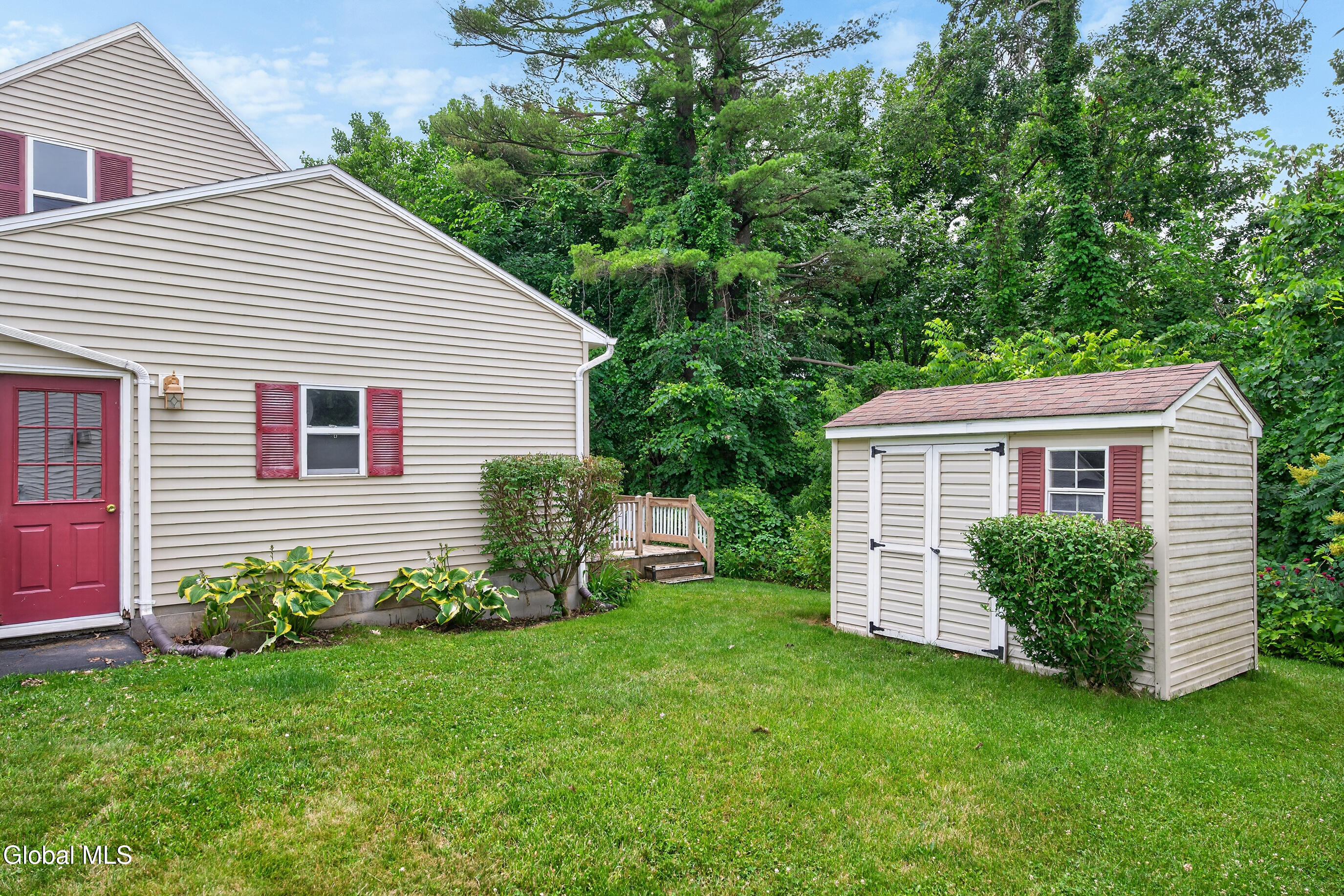 97 Trinity Place Selkirk NY 12158