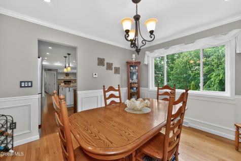 19 Debbie Marie Court Schenectady NY 12309