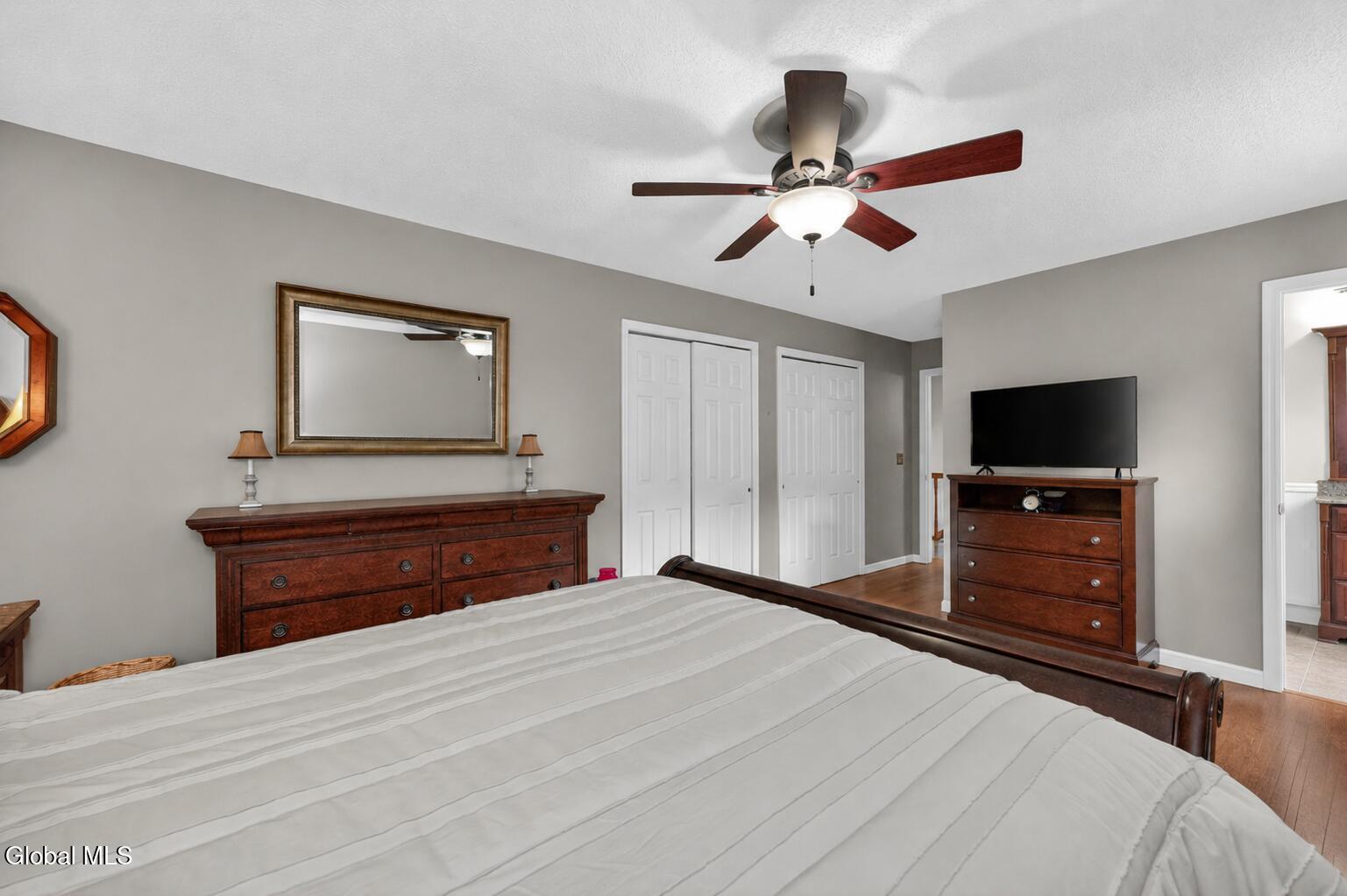 19 Debbie Marie Court Schenectady NY 12309