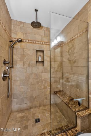 19 Debbie Marie Court Schenectady NY 12309