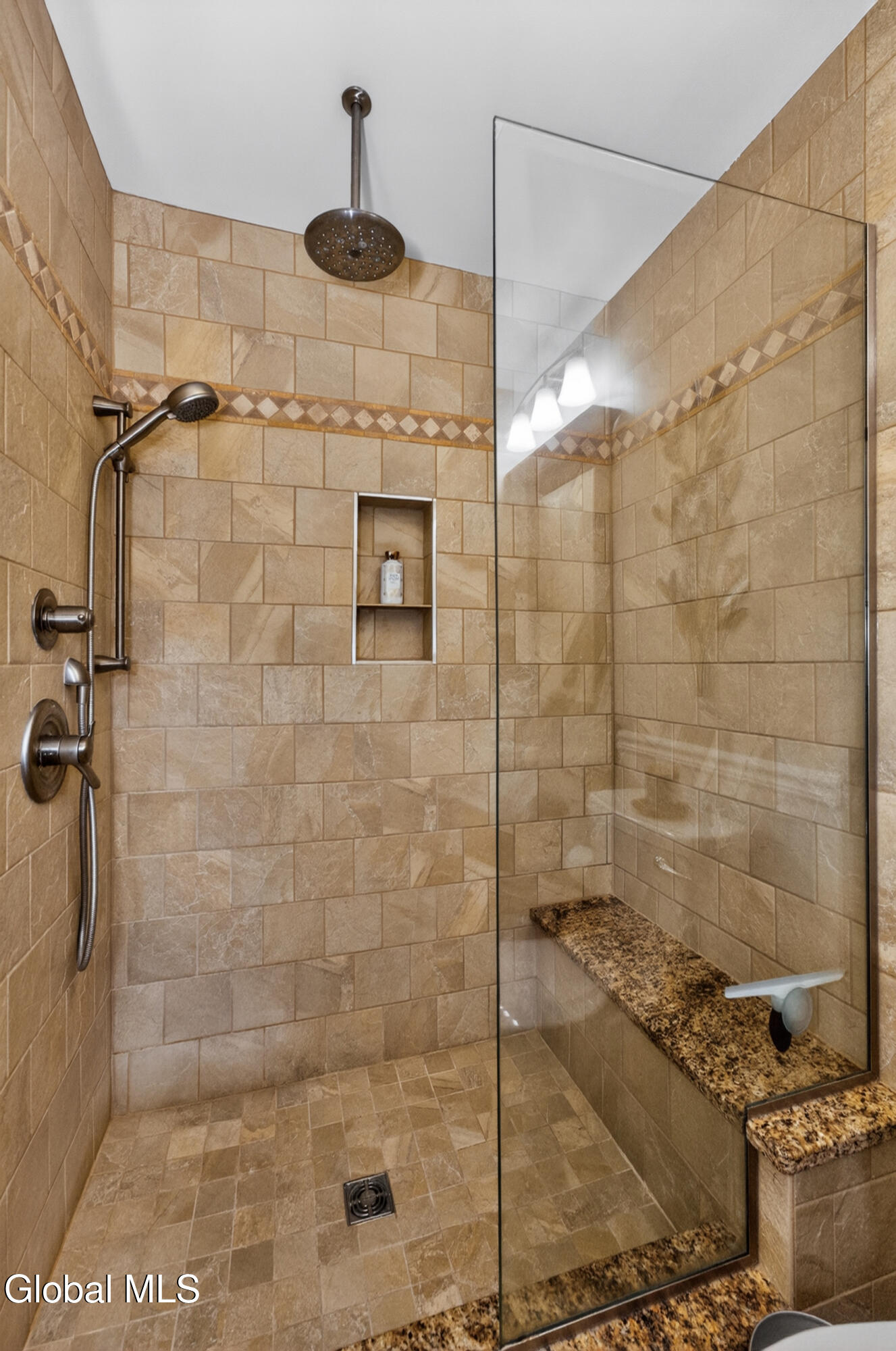 19 Debbie Marie Court Schenectady NY 12309