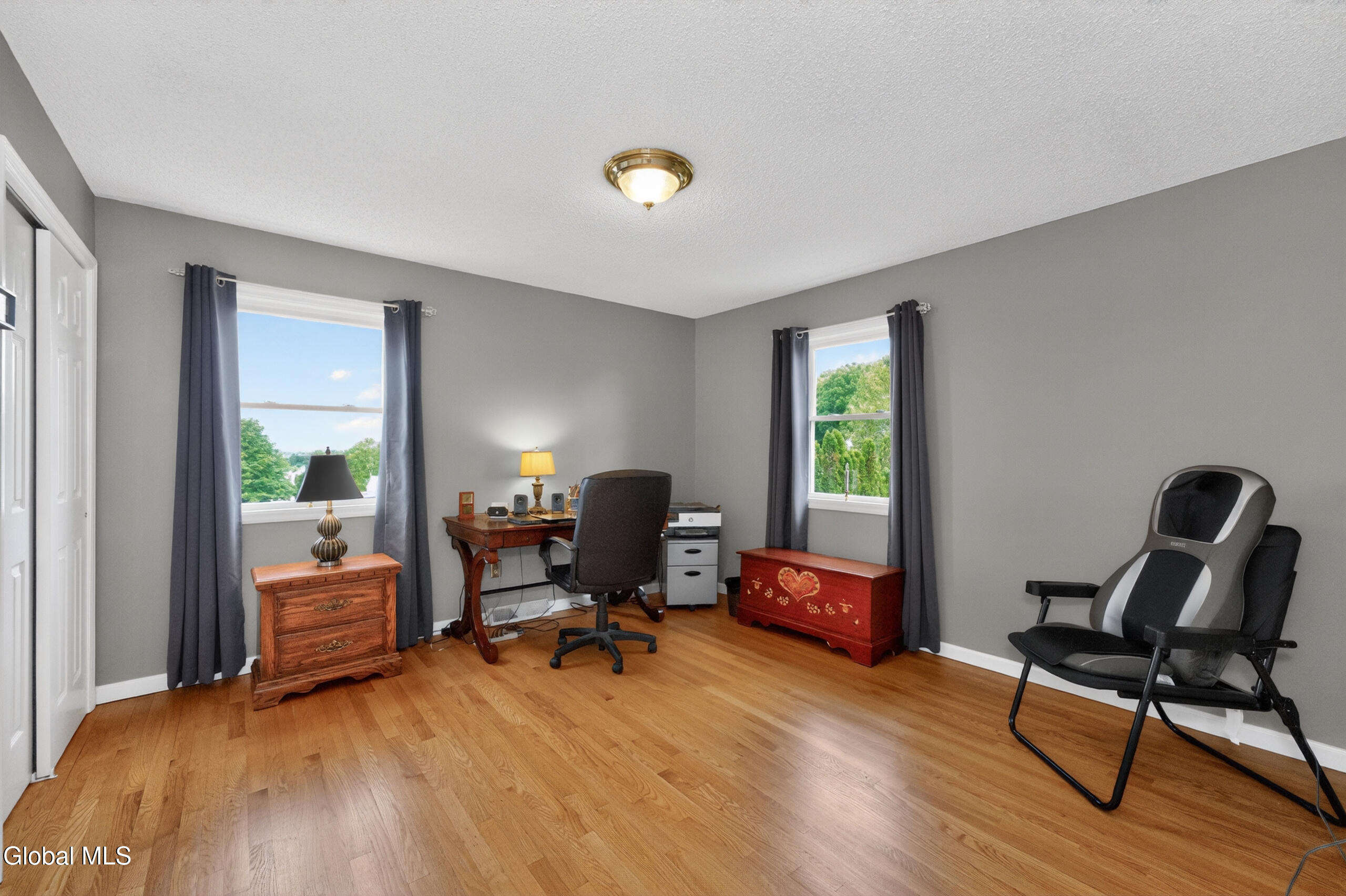 19 Debbie Marie Court Schenectady NY 12309