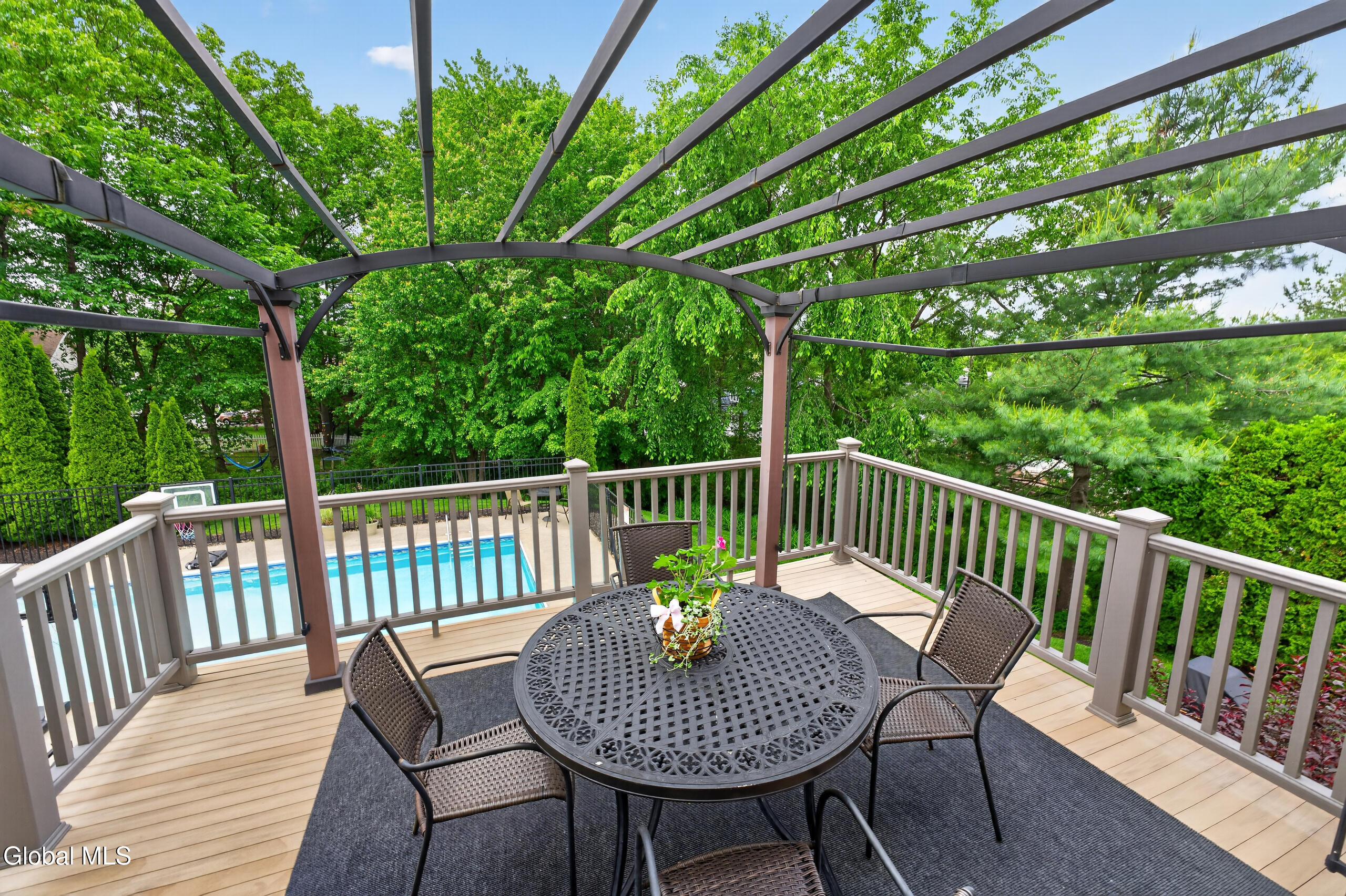 19 Debbie Marie Court Schenectady NY 12309