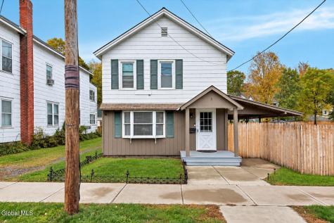 5 6th Street Corinth NY 12822