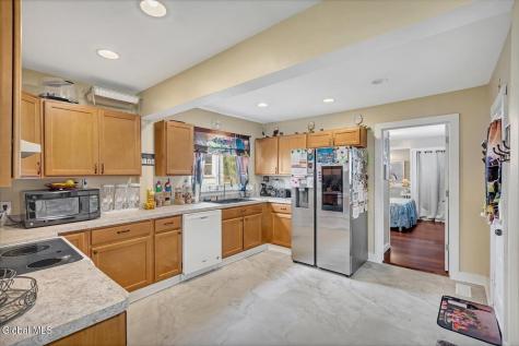 5 6th Street Corinth NY 12822