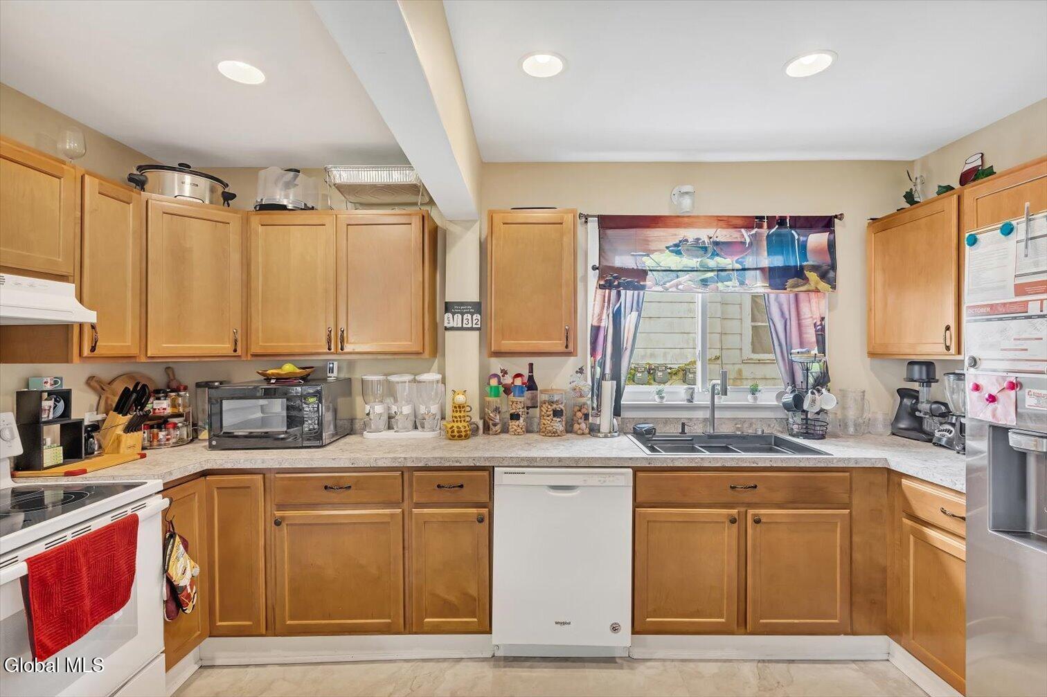 5 6th Street Corinth NY 12822