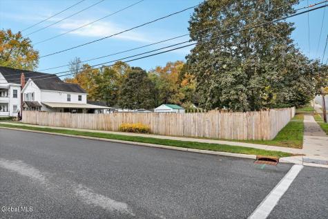 5 6th Street Corinth NY 12822